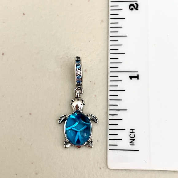 Sea Turtle Bracelet Charm - Picture 4 of 4
